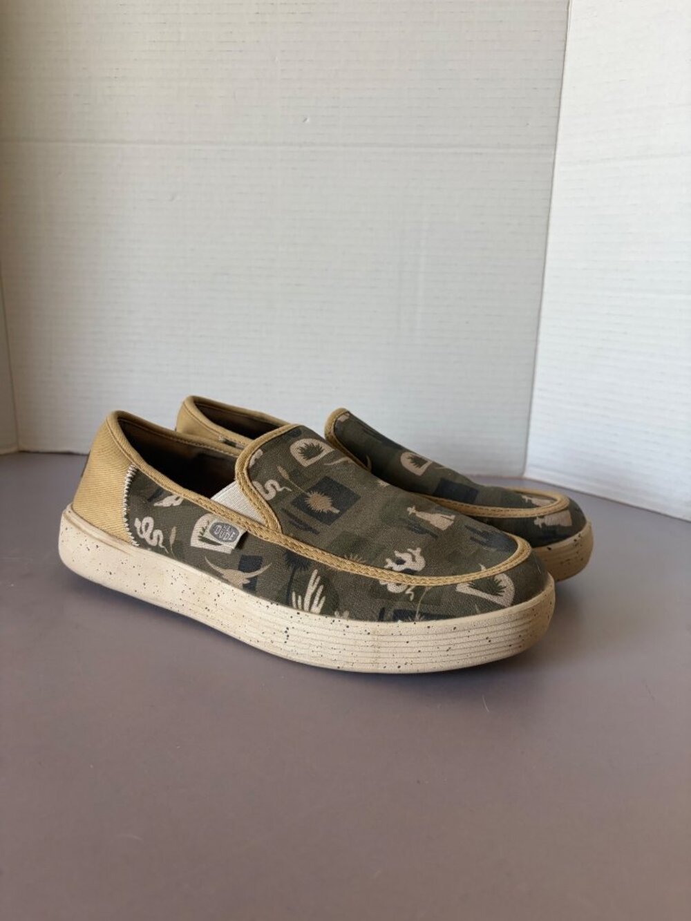 Hey Dude Mens Sunapee Slip-On Shoes Desert Camo Print